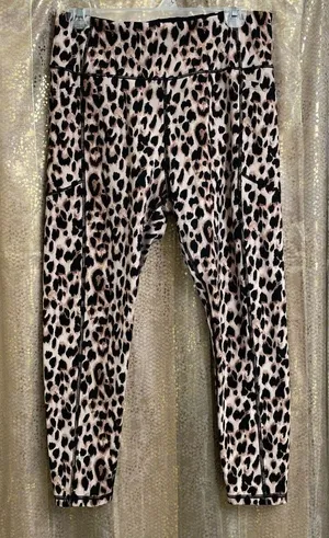 Victoria Secret Incredible Essential Legging Leopard Print 7/8 Length Size 14 thumbnail 1