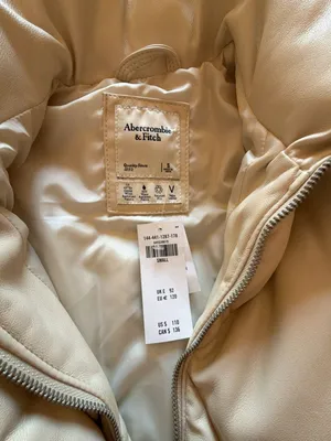 Abercrombie & Fitch Oversized Vegan Leather Quilted Puffer Vest thumbnail 12