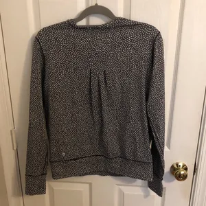 Lululemon Long Sleeve Shirt thumbnail 2