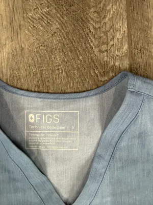 Figs Dusty Blue Catarina Scrub Top thumbnail 5