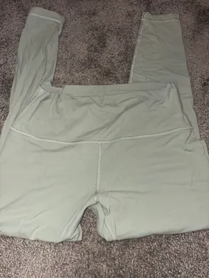 Light green/blue lululemon size 12 thumbnail 1