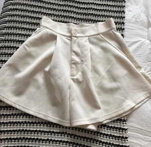 Cider Cream Pleated Wide-Leg Trouser Shorts thumbnail 1