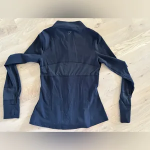 Gym shark women’s jacket with mesh detail black size medium thumbnail 2