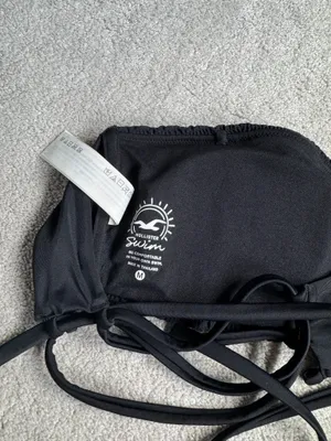 Hollister Strapless Bathing Suit Top Black thumbnail 3