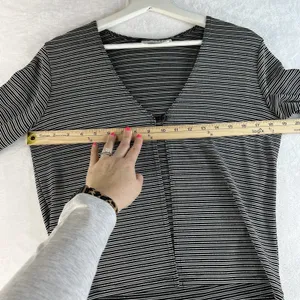 A Byer Vintage Y2K 90s Large Cardigan Single Button Metallic Striped Black White USA thumbnail 8