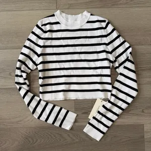 Commense Striped Casual Strech Crop Bodycon Knit Top Black White Stripe S thumbnail 2