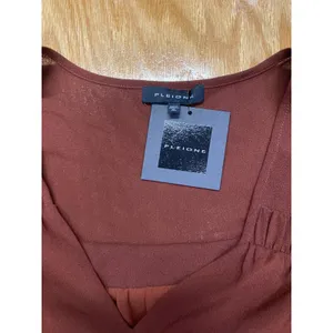Pleione Cropped Blouse Top Womens XL Brown Sleeveless V-Neck Pleated Hipster B61 thumbnail 6