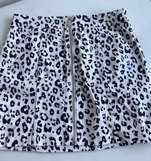 Forever 21 Leopard Print Skirt thumbnail 3