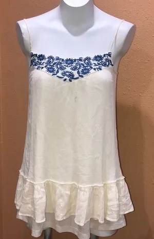 En creme beige ruffled blouse Blue Size XS thumbnail 1
