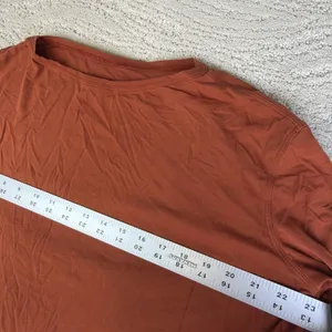 Womens Lululemon Size 10 Long Back In Action Tshirt Rust Orange Basic Relaxed thumbnail 2