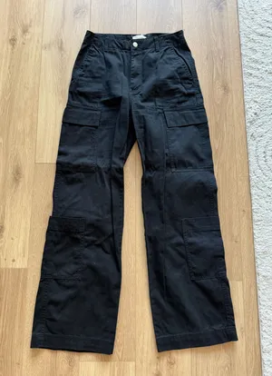 H&M Pants thumbnail 1