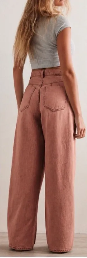 NWOT Free People We The Free CRVY Gia Wide-Leg Jeans - sand dune mauve - 27 thumbnail 1