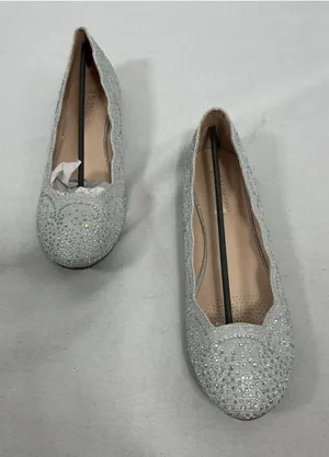 Womans New In Box De Blossom Baba Ballet Flats Size 5.5 Silver Shimmer thumbnail 1