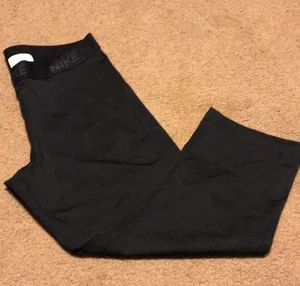 Nike Capris thumbnail 1