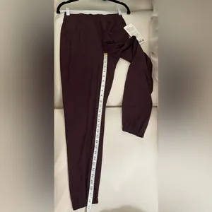 Lululemon NWT Adapted State Perforated High Rise Joggers Goodnight Plum Size 4 thumbnail 9