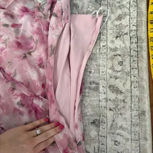 Lulus Dreamy Personality Pink Floral Ruffled Sleeveless Midi Dress Size Small thumbnail 8