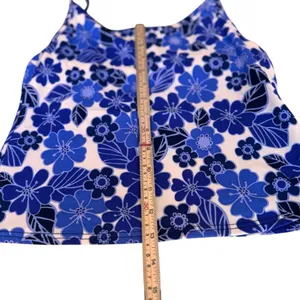 L.L.Bean Blue White Floral Tankini Swim Top Women’s Size 10 Coastal Resort Swim thumbnail 9