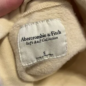 Abercrombie Ivory Mock Neck Cropped Pullover Sweater thumbnail 3