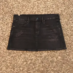 Citizens of Humanity distressed mini skirt thumbnail 7