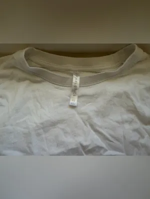 Fabletics White Short-Sleeve Knot Tee thumbnail 2