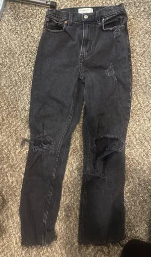 Abercrombie & Fitch 90s straight ultra high rise. Size 25/0 regular thumbnail 1