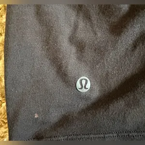 Lululemon crop top thumbnail 3