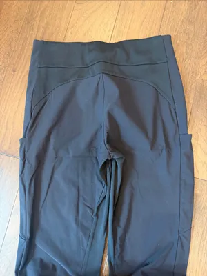Athleta Headlands Hybrid Cargo II Pants Black Women’s Size 10 - C11-699 thumbnail 8