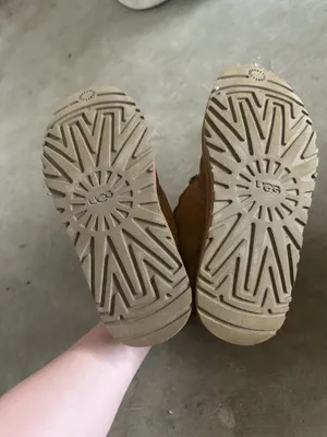 UGG Boots Women’s thumbnail 3