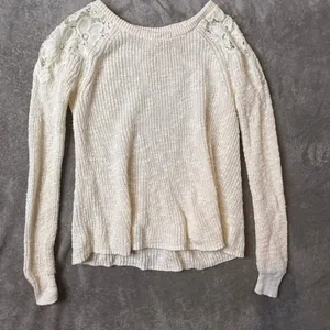 Hollister Textured Knit Sweater Floral Lace Trim Womens S Open Knit Shabby Chic thumbnail 4