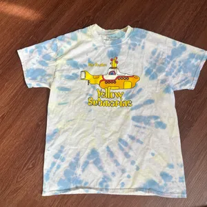 Urban Outfitters Beatles Yellow Submarine Tie Dye Tee Medium thumbnail 1