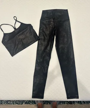 Aerie Workout Set thumbnail 1