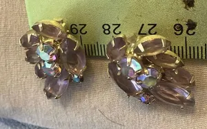 FINAL MARKDOWN Stunning vintage clip on earrings thumbnail 1