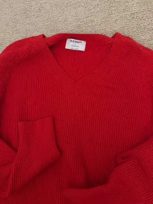 Old Navy Sweater thumbnail 2