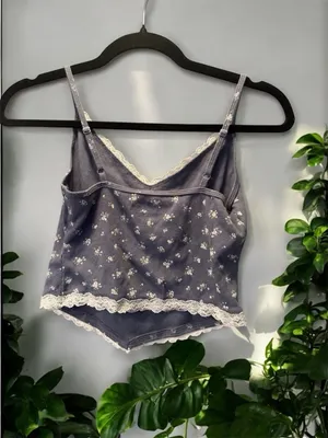 Hollister Y2K Floral Lace Trim Cami Medium thumbnail 2