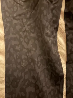 Lululemon thumbnail 3