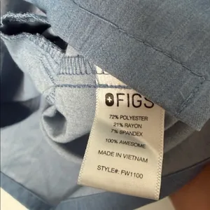 FIGS Casma Scrub Top FW1100 Blue V-Neck 3 Pocket Medical Uniform PO 1299 Sz M thumbnail 4