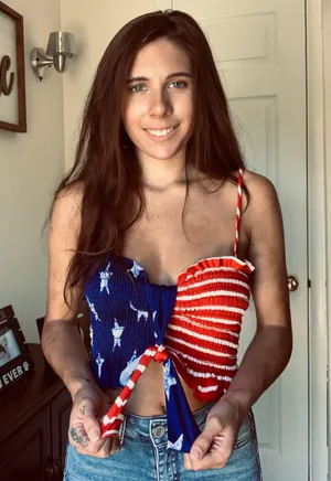 Americana Crop Top  thumbnail 3