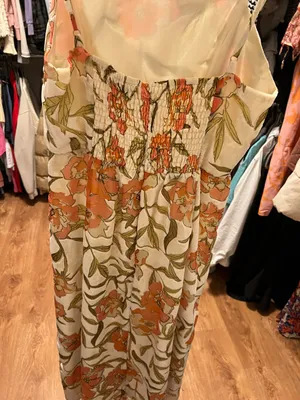 Moodie Long Velvet Flower Dress thumbnail 2