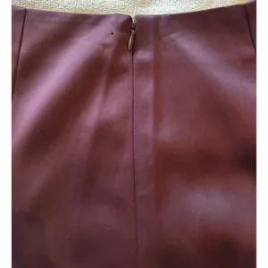 LOFT Burgundy A-Line Short Skirt Zip Closure 00 Petite Solid Women's Skirt thumbnail 3