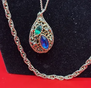 Fashion Jewelry Layered Teardrop Pendant Necklace thumbnail 1