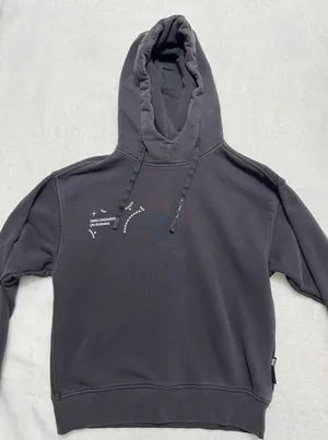 On Cloud Running Women's Hoodie Black Pocket Swiss Engineering Pullovers Size Xs thumbnail 1