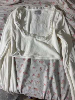 oh polly calla lace long sleeve cropped  thumbnail 2
