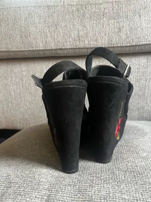 Chinese Laundry Black Suede Open-Toe Platform Slingbacks thumbnail 3