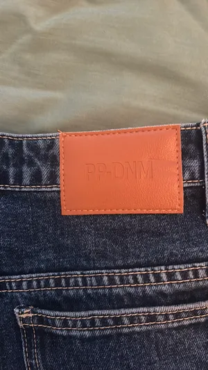 Dreamful Low Rise Mini Denim Shorts Dark Blue Wash Tall thumbnail 4