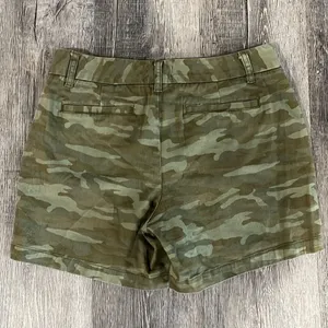 Caslon camouflage Camo cotton longer short w/ bottom hem zipper and clasp - 6 thumbnail 5