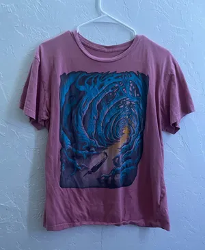 Pink graphic tee Size M thumbnail 1