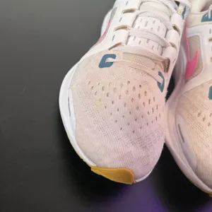 Nike Air Zoom Vomero‎ 16 Womens Size 8 White Pink Running Shoes Athleisure thumbnail 11