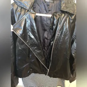 SHEIN faux leather black bomber‎ jacket & Old Navy black striped skirt XL thumbnail 5