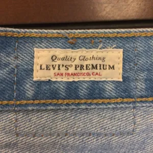 Levi’s 501 shorts buttonfly 27 jorts thumbnail 8
