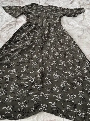 French Connection charcoal grey Floral Maxi Dress, size 2 faux wrap V-neck chic thumbnail 11